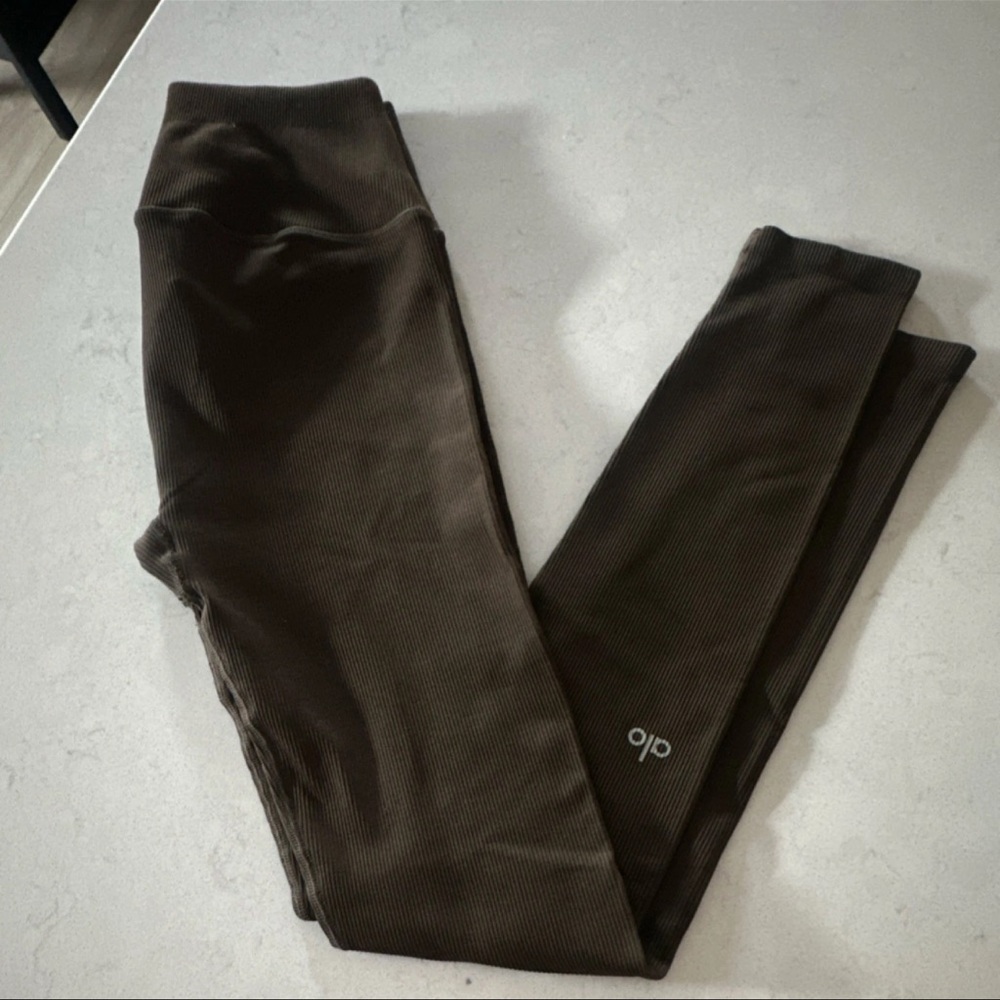 Alo Yoga Ribbed Brown leggings—Mindful movement Size S High Rise Stretch